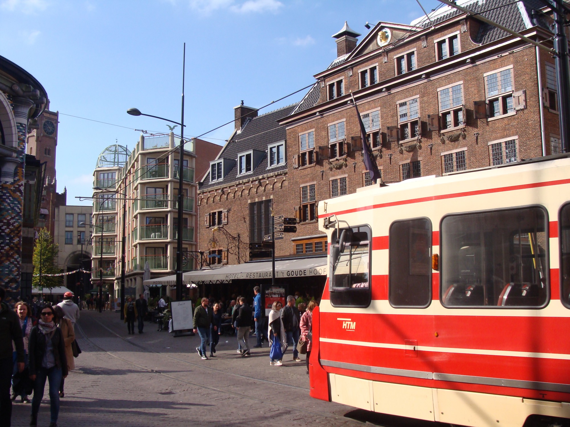 Stadswandeling  Hoe Den Haag één werd en het verkeer ruim baan kreeg. 21 juli 2024