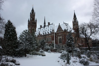 D  - Vredespaleis in de sneeuw-  foto: Jan Barendse